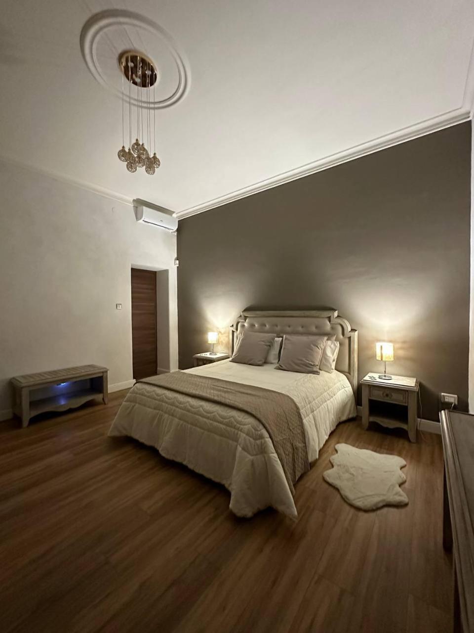 Al Borgo Apartment Катания Екстериор снимка
